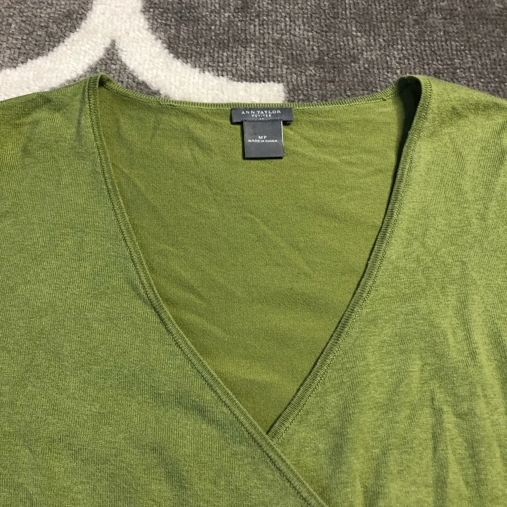 Ann Taylor Sweater Silk Blend Faux Wrap VNeck Green Button Hem Medium Petite